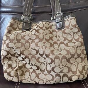 Vintage authentic Coach shoulder bag